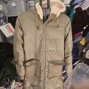 L. L. Bean Womens Goose Down Parka Sherpa Hooded Size S  Reg Zip Jacket Green